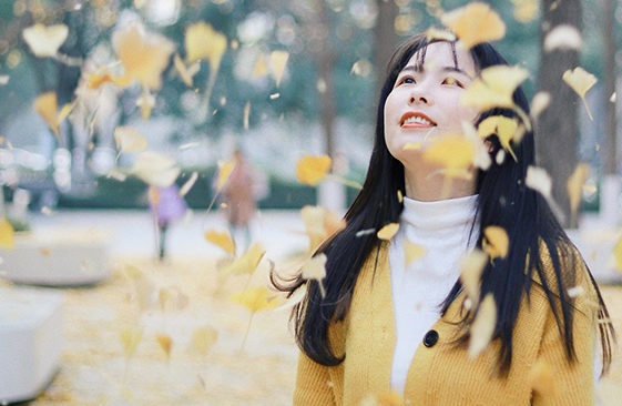 Gánh nặng trên lưng không bằng gánh nặng trong lòng, làm người nâng lên được thì cũng đặt xuống được