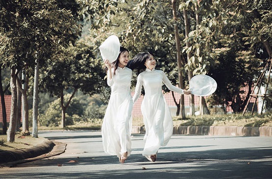 Kết giao vì nhân phẩm, kính trọng vì đức độ, giúp đỡ vì tình cảm, đó chính là bạn bè