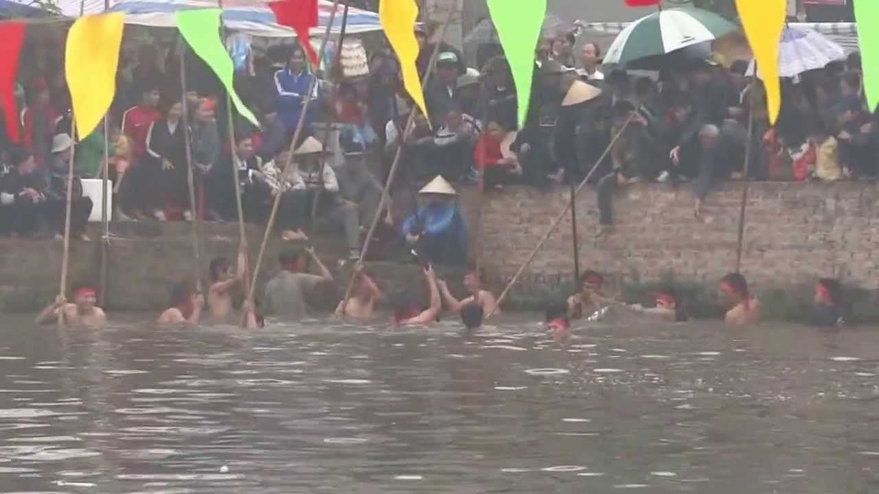 Hội đánh cá làng Me (Hà Tây)