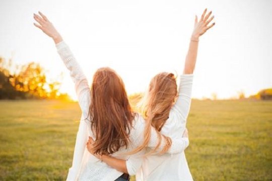 Top cung Hoàng đạo quan tâm người khác thật lòng nhất quả Đất
