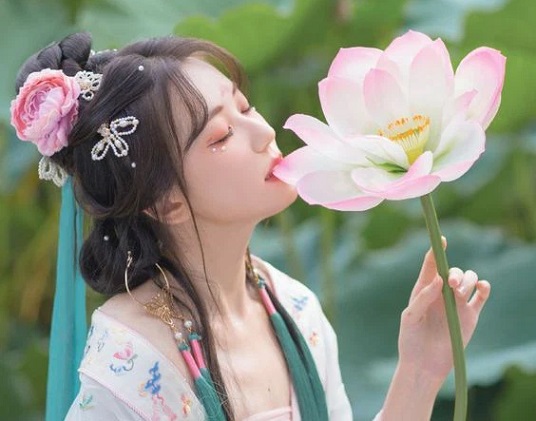 Người mệnh Hỏa tuổi này bước vào tháng 4 gặp nhiều thử thách nhờ quý nhân phù trợ nên gặp dữ hóa lành, tài vận càng sung túc